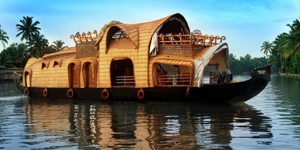 Alleppey (Alappuzha) # Tourist Place in Kerala